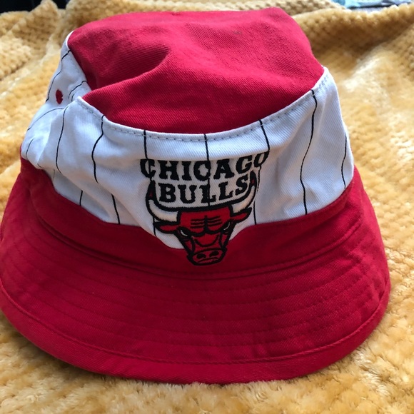 Other - Chicago Bulls bucket hat